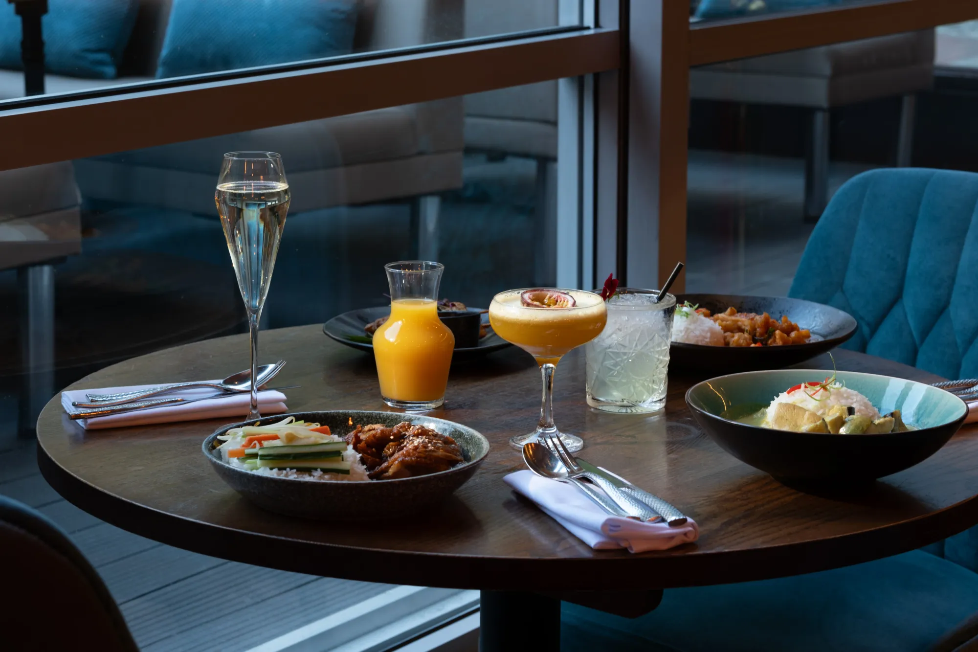 Prosecco, a mimosa and a Pornstar Martini with Thai brunch dishes at Siamais
